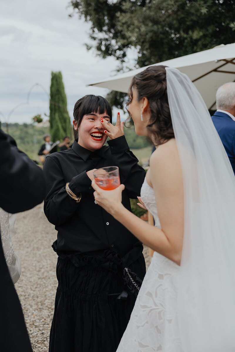 wedding-emotion-guest-crying-laurianevega