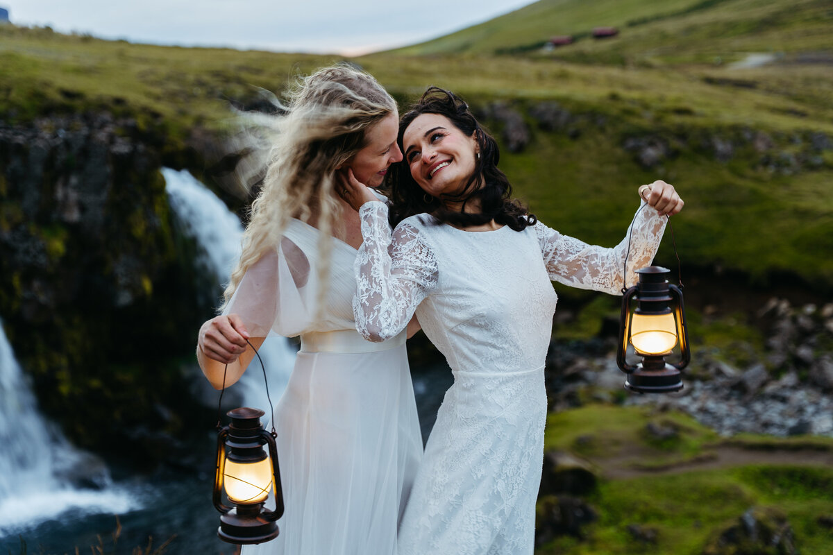 KIRKJUFELL Iceland Elopement -1