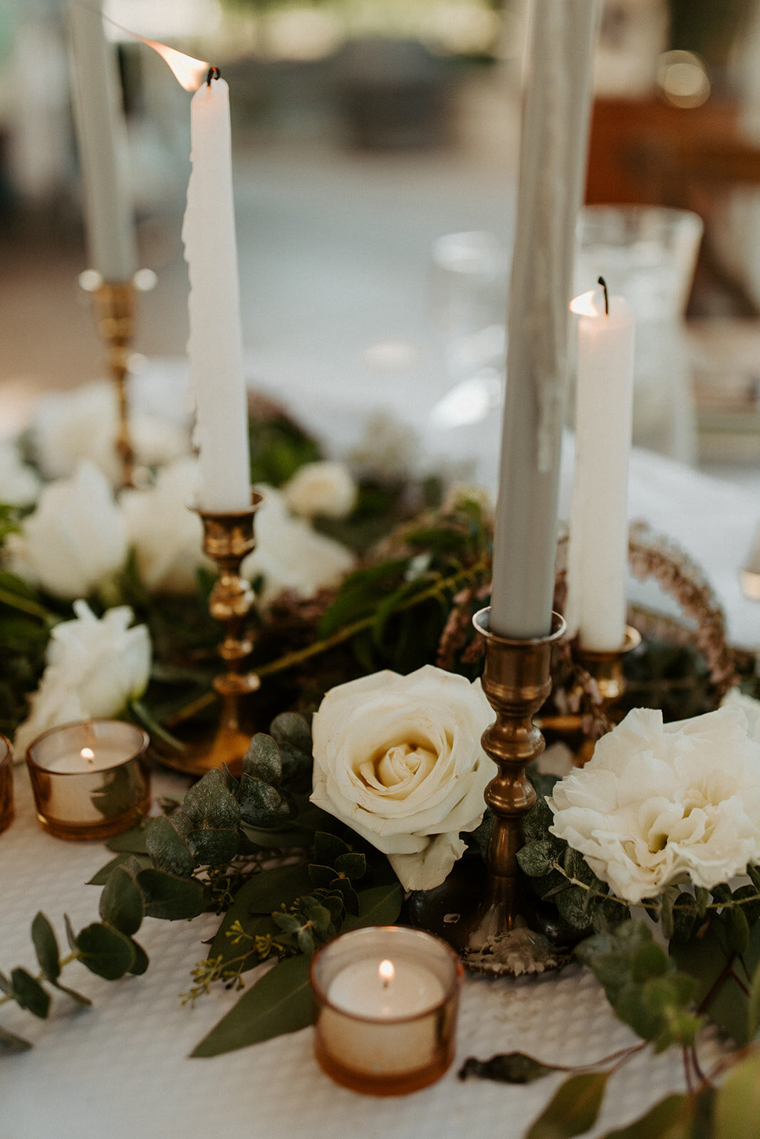 flowers on a sweetheart table