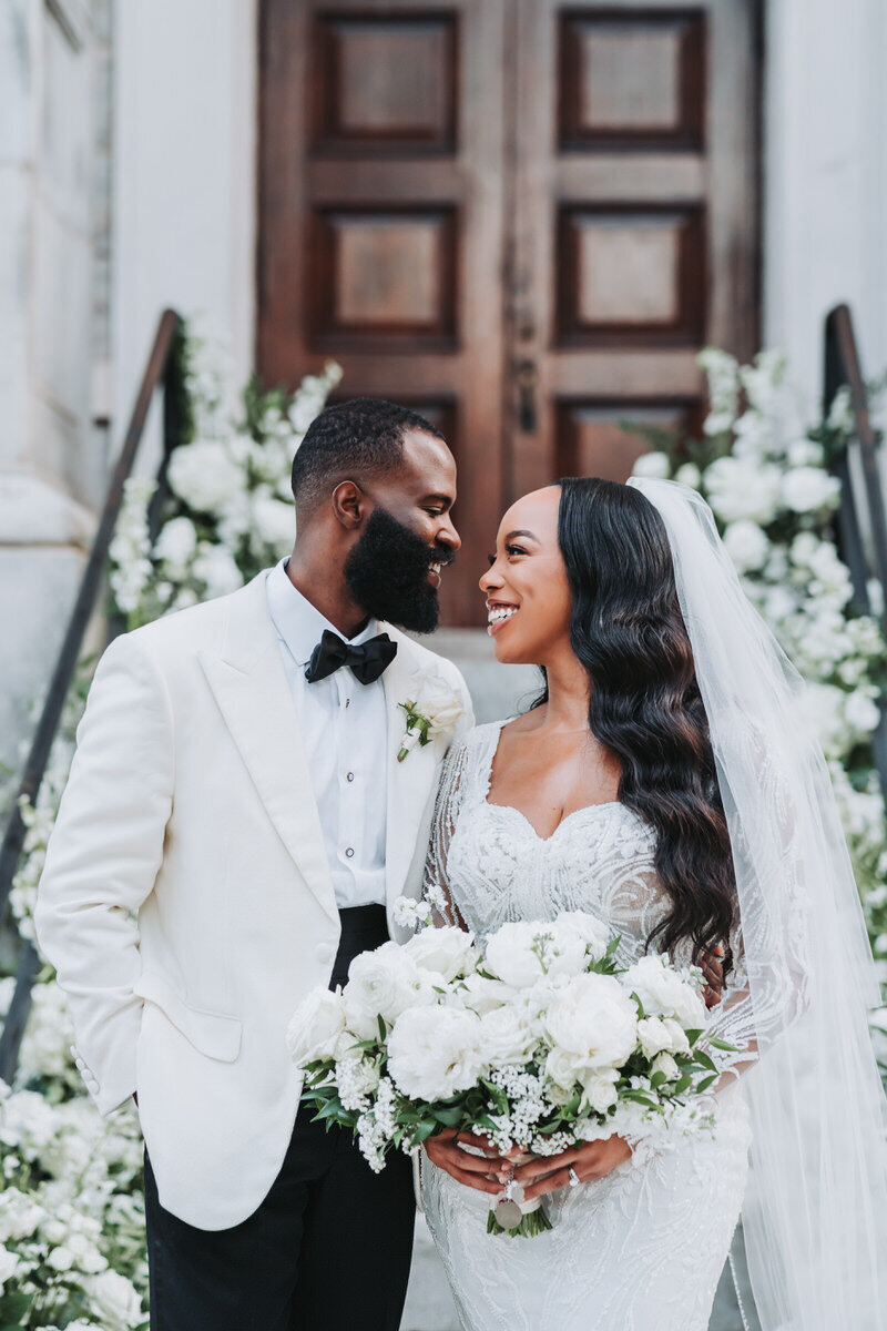 Historic-dekalb-courthouse-wedding-couple_13