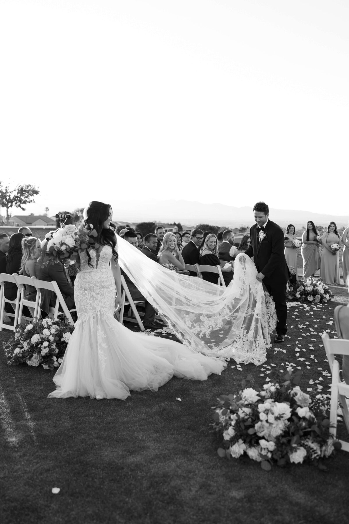 17_riskyexposure_n_las-vegas-elopement-photography-weddings