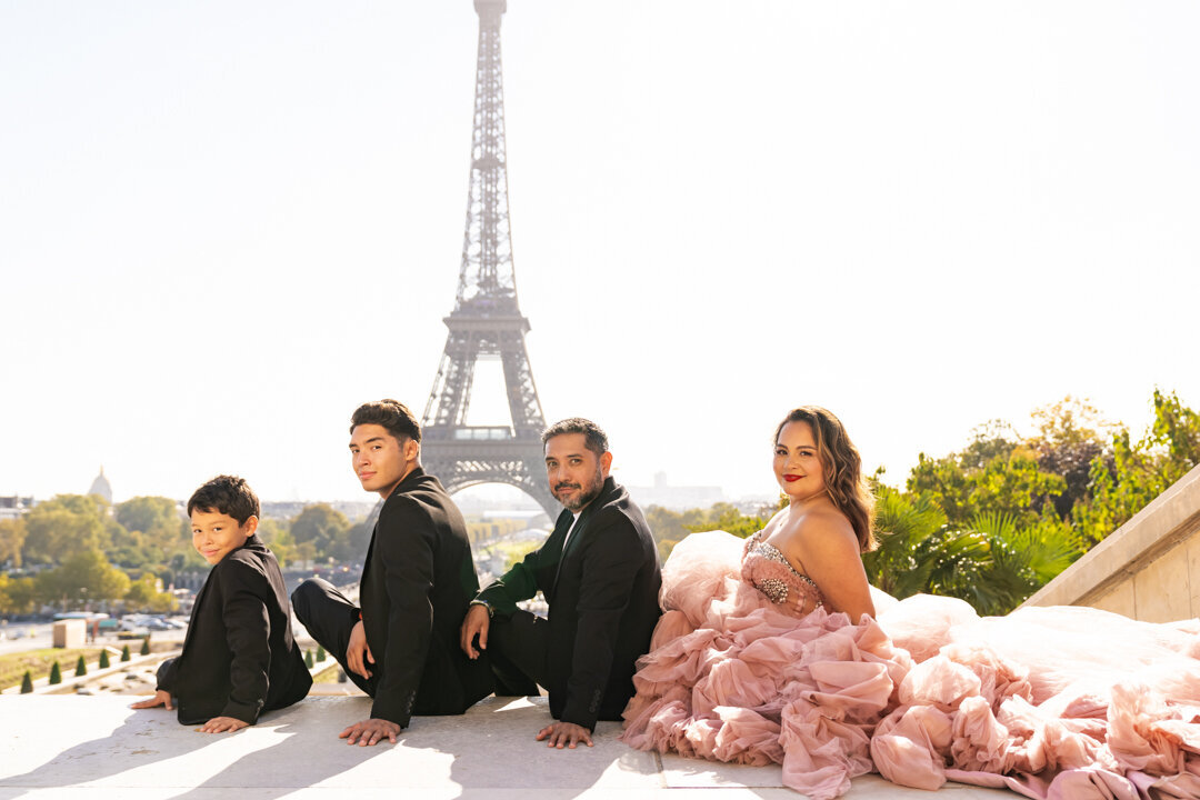 family-photoshoot-paris-19