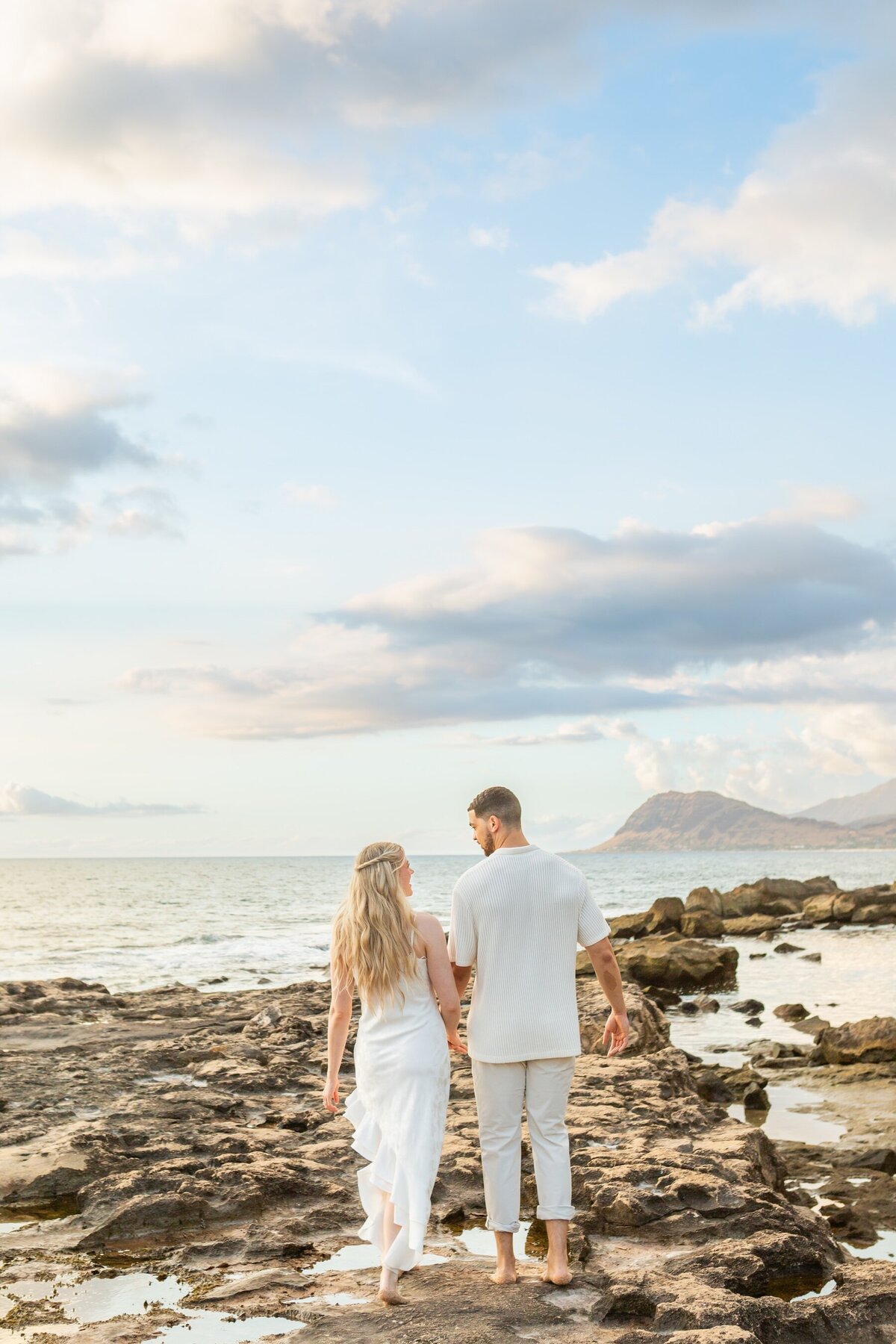 Capturing Memories in Oahu – Couples Portraits