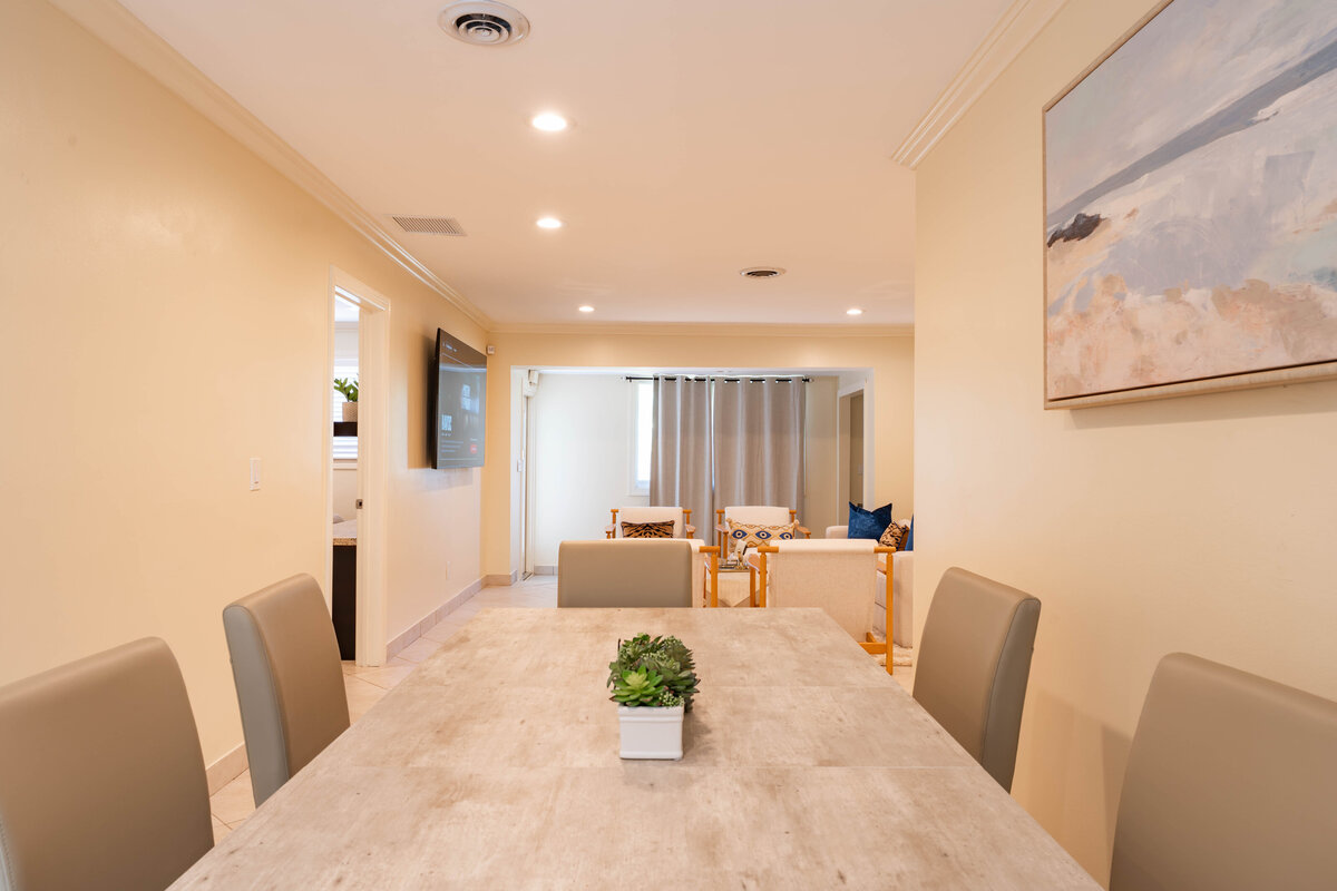 Dining (1)