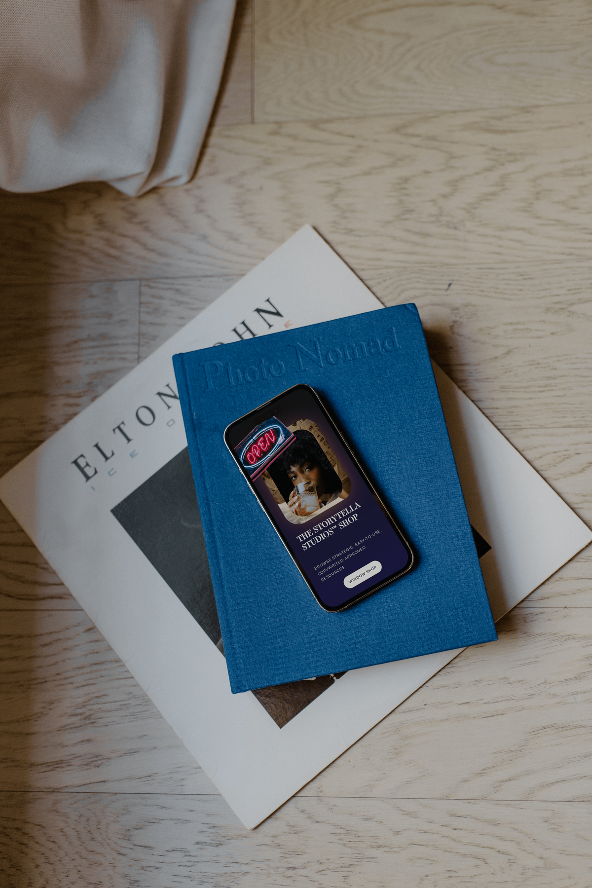 StorytellaStudios_Mockup3-min