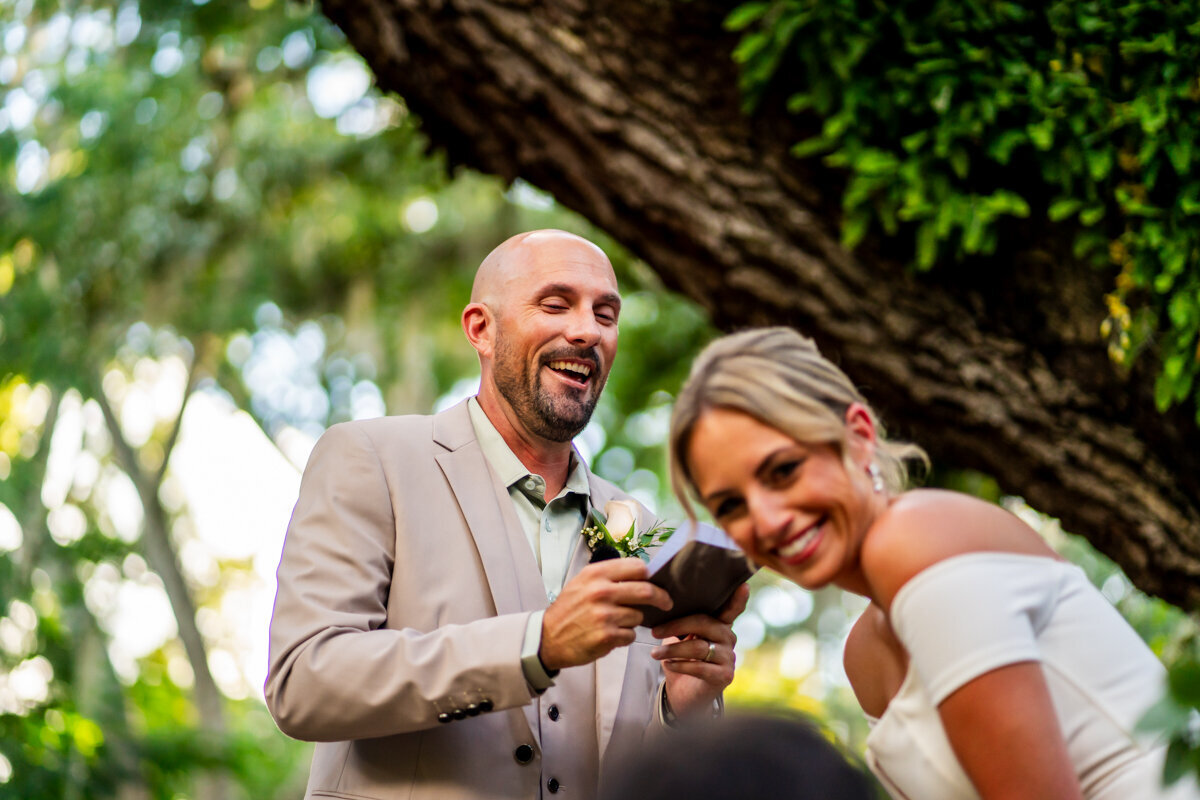 maddness-photo-del-favero-oasis-elopement-chantilly-chic-celebrations-11