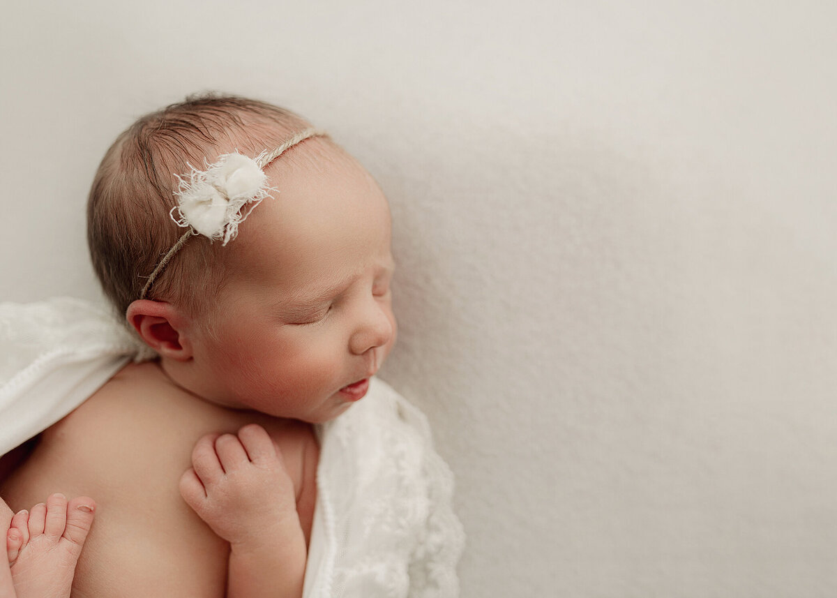 Newborn-Photographer-near-me-in-Syracuse-New-york100