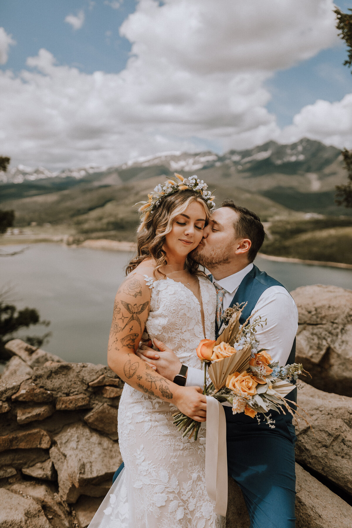 bride and groom eloping at sapphire point overlook