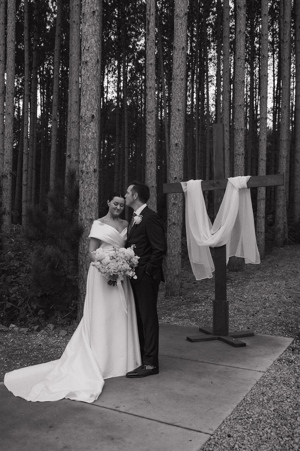 Cambridge, Minnesota Wedding Photo105