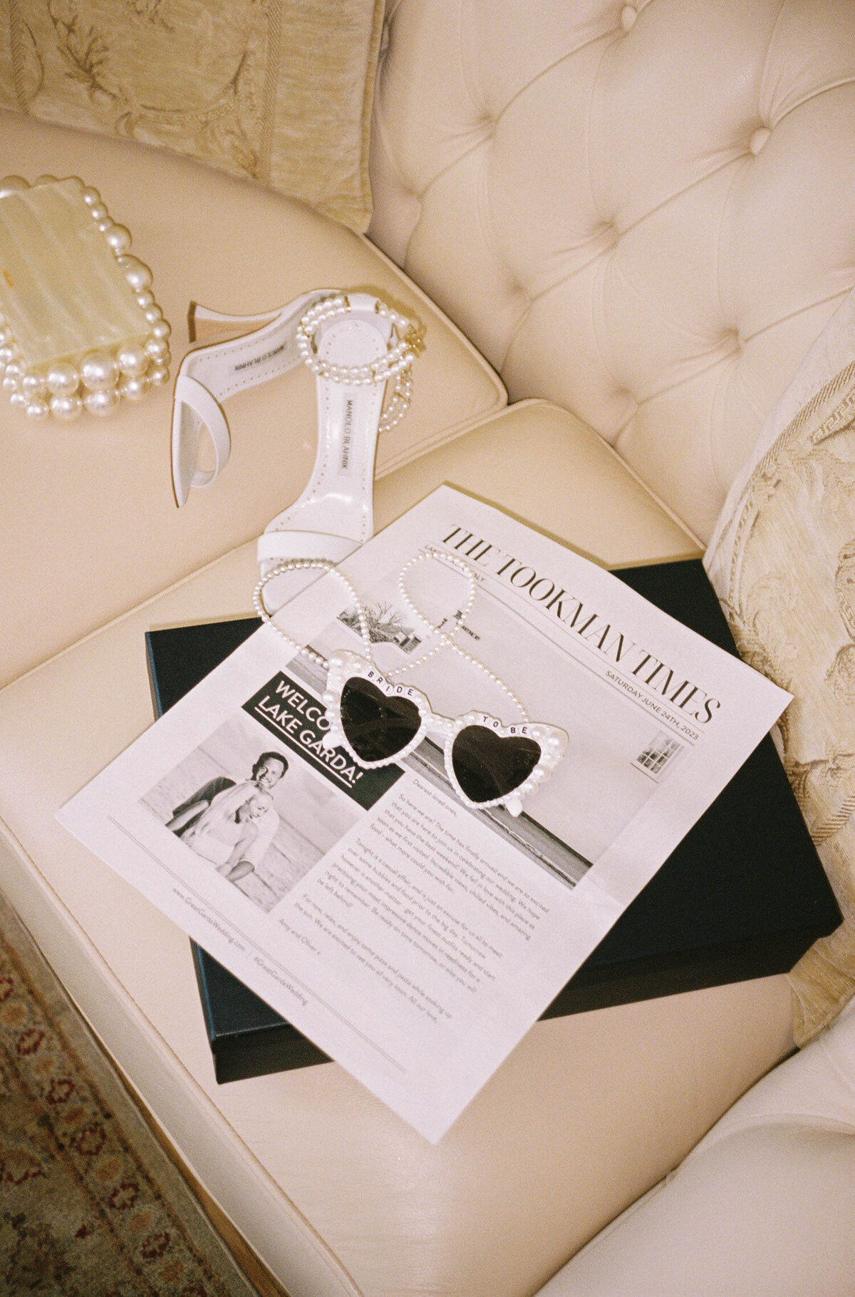 Flora_And_Grace_Italy_Analog_35mm_Fim_Editorial_Wedding_Photographer-13