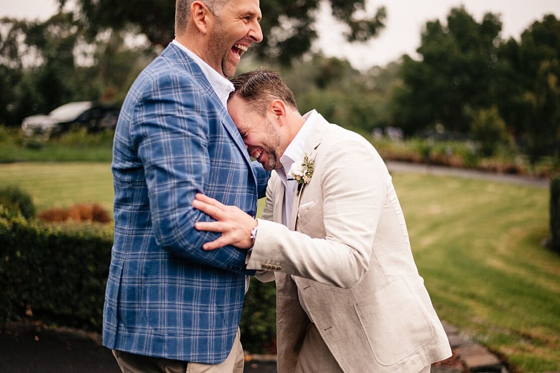 Wedding-Photographer-Melbourne-groom-groomsmen-fun-yarra-valley