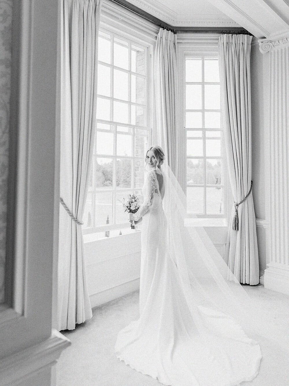 London-wedding-Hedsor-house-by-Julia-Kaptelova-Photography-030