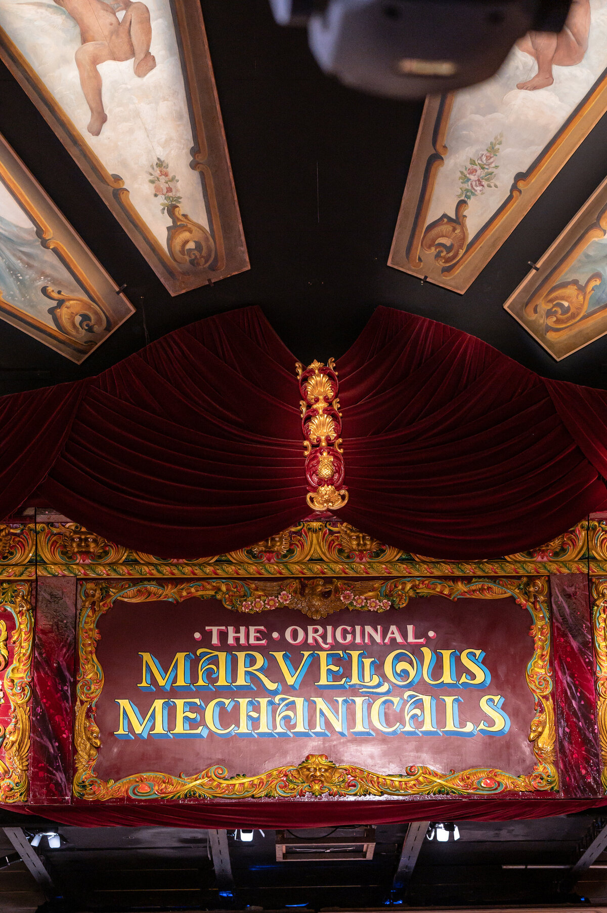 Musée des arts forains-florist-paris61