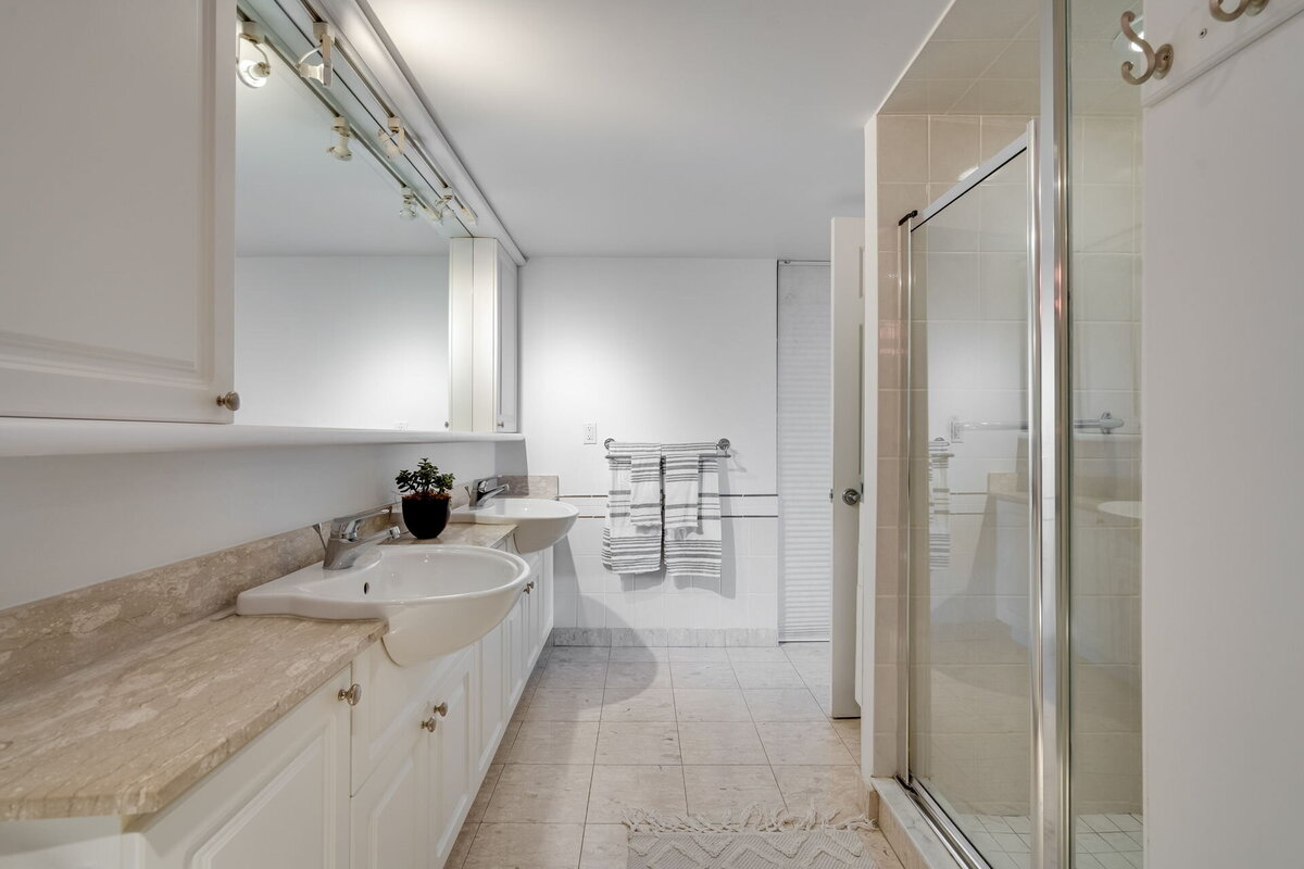 58-web-or-mls-27_004_Master Ensuite