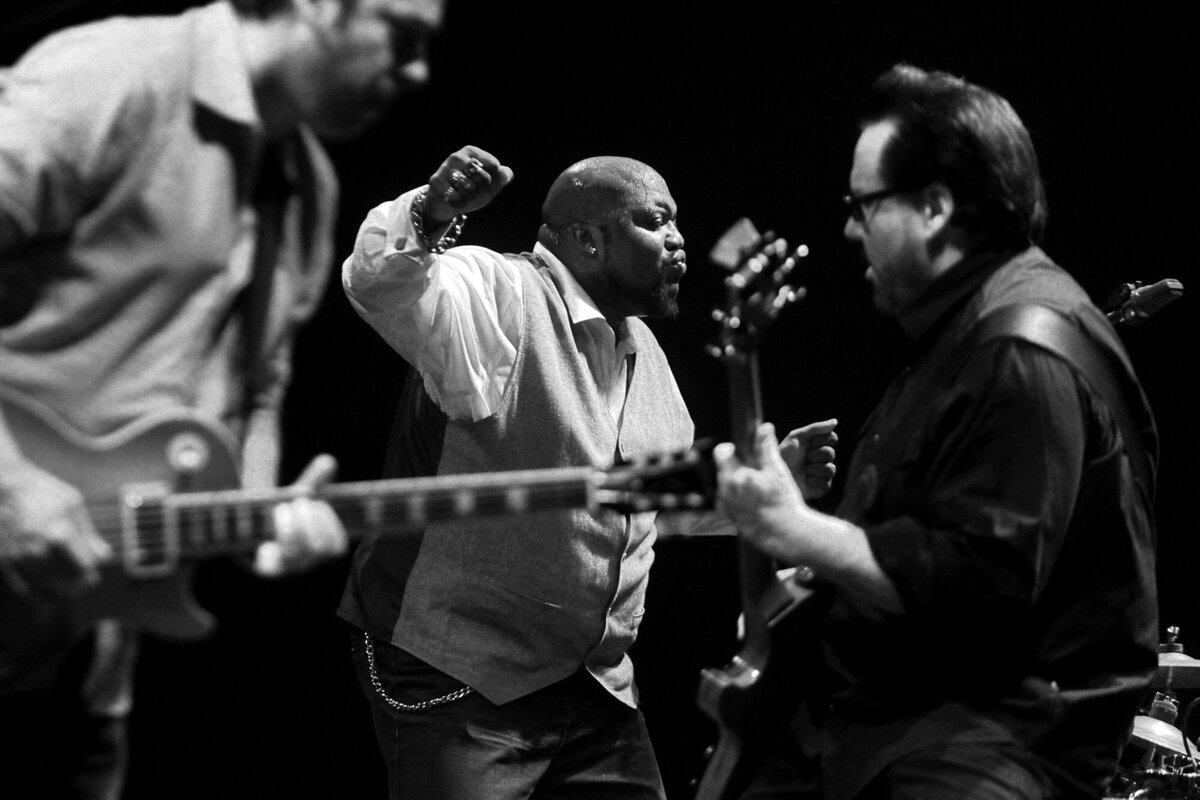 Bart Van der Moeren - BackOnFront - 004 - The Blues Giants