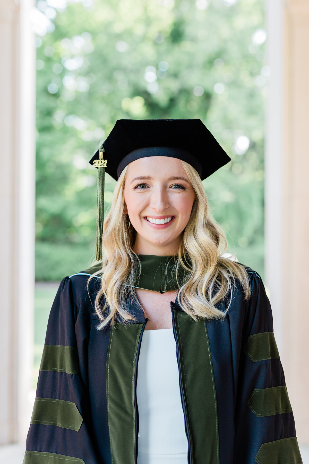 AbbieBenfield.GradSession-25