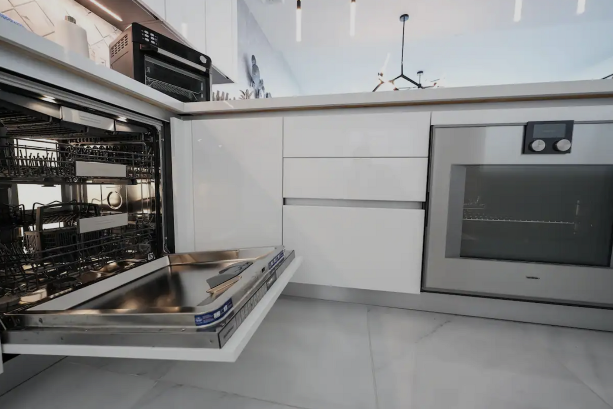 Kitchen (2)