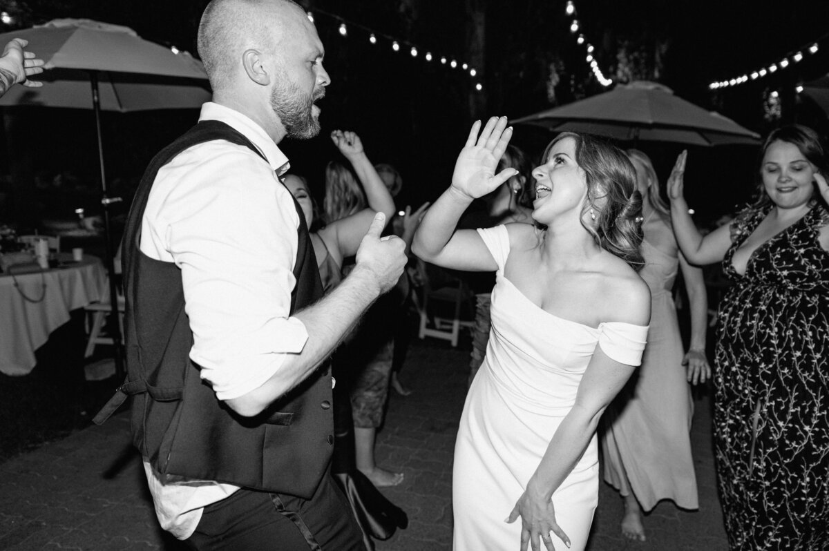 beacon_hill_spokane_washington_summer_wedding_11