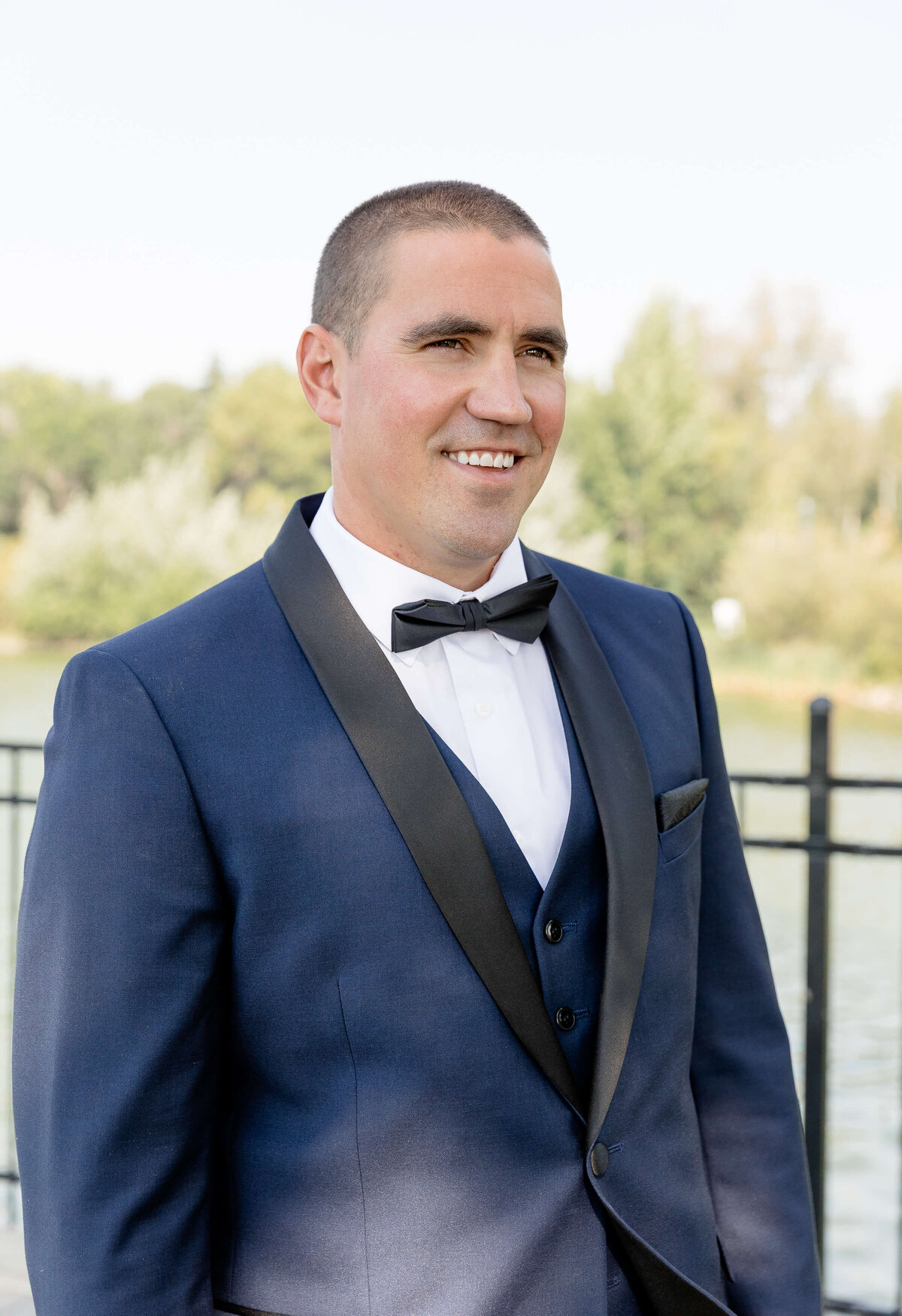saint albert wedding couples kinsmen community lacombe lake dani alyssa photography (15)