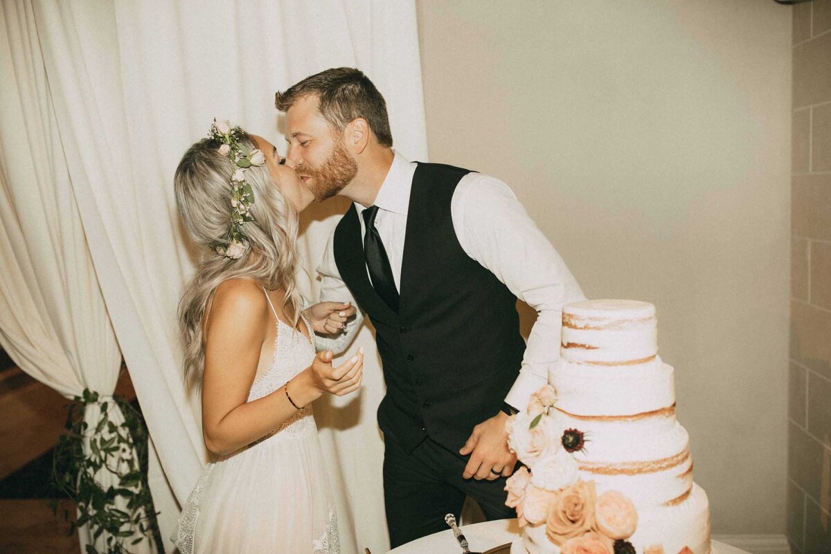 jaclyn-fisher-events-planning-neutral-boho-estate-wedding-in-new-jersey-140