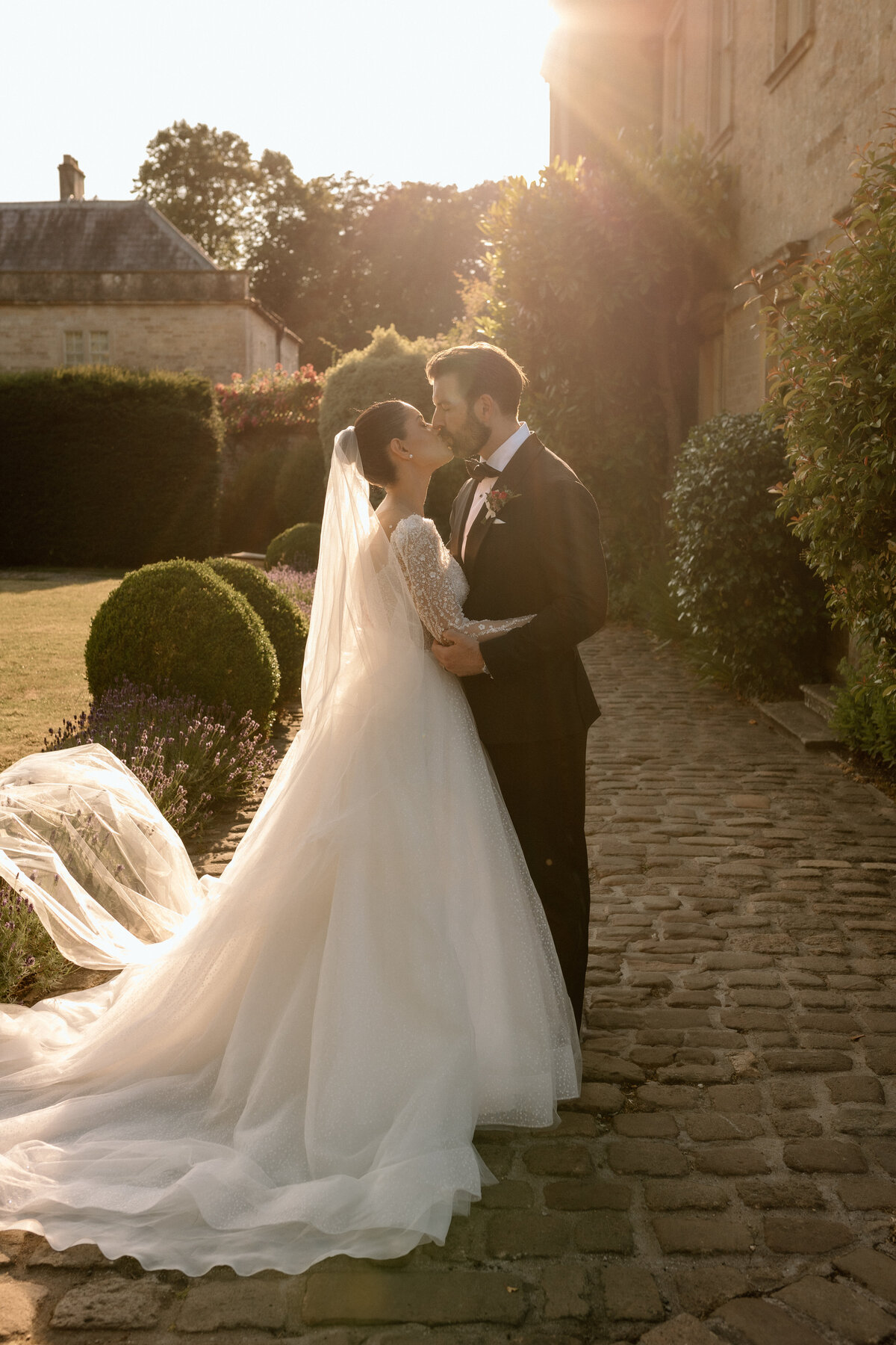 Lina&Drew_BabingtonHouseWedding_SohoFarmHouse_lauradeanphotography_dorsetweddingphotographer-99
