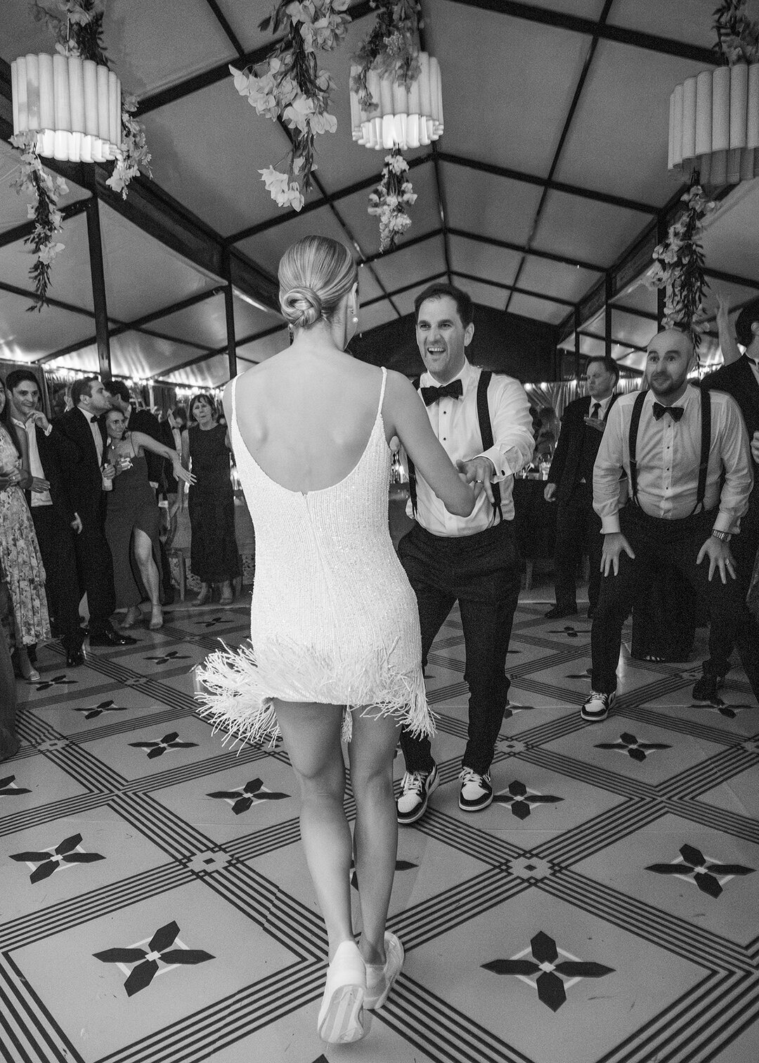 KathleenRob5-3-25GlenstoneGardenVA-VickiGraftonPhotography-1300