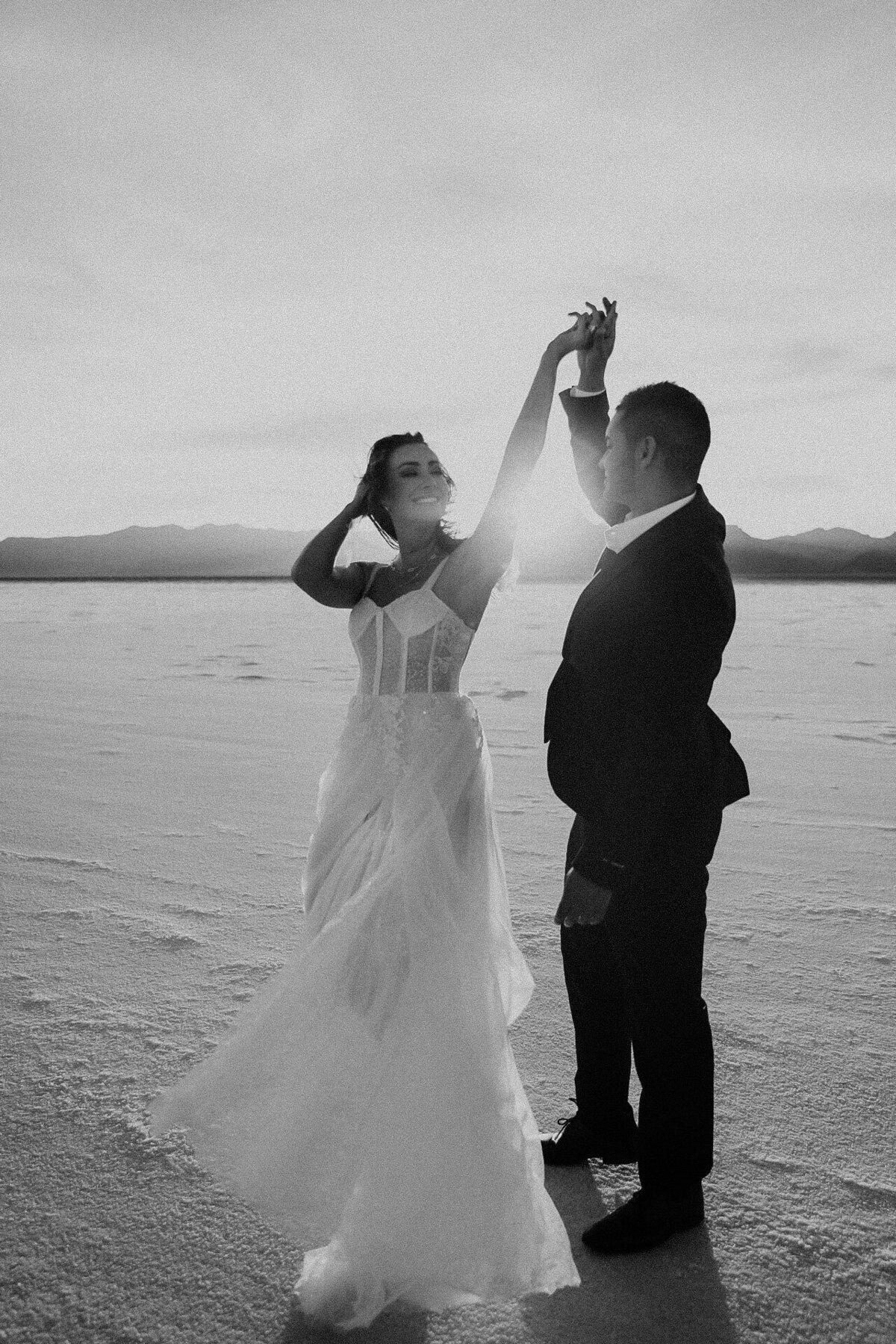 violet-arden-floral-black-and-white-bridal-shoot