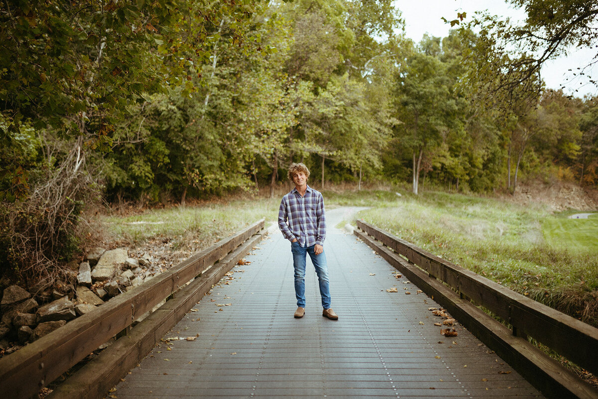 Evan Jones-9527