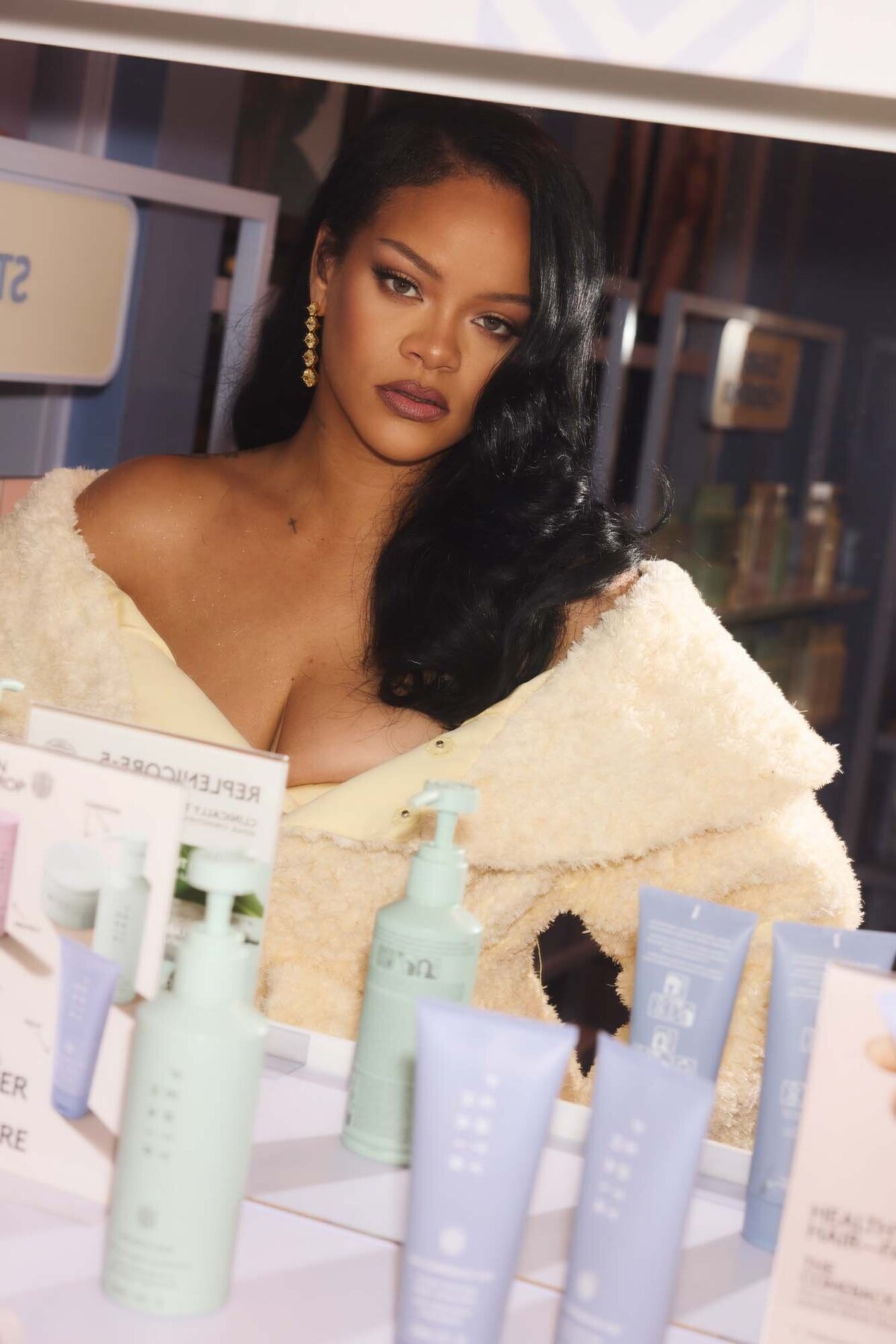 Rihanna_Rebecca-Spencer_55074