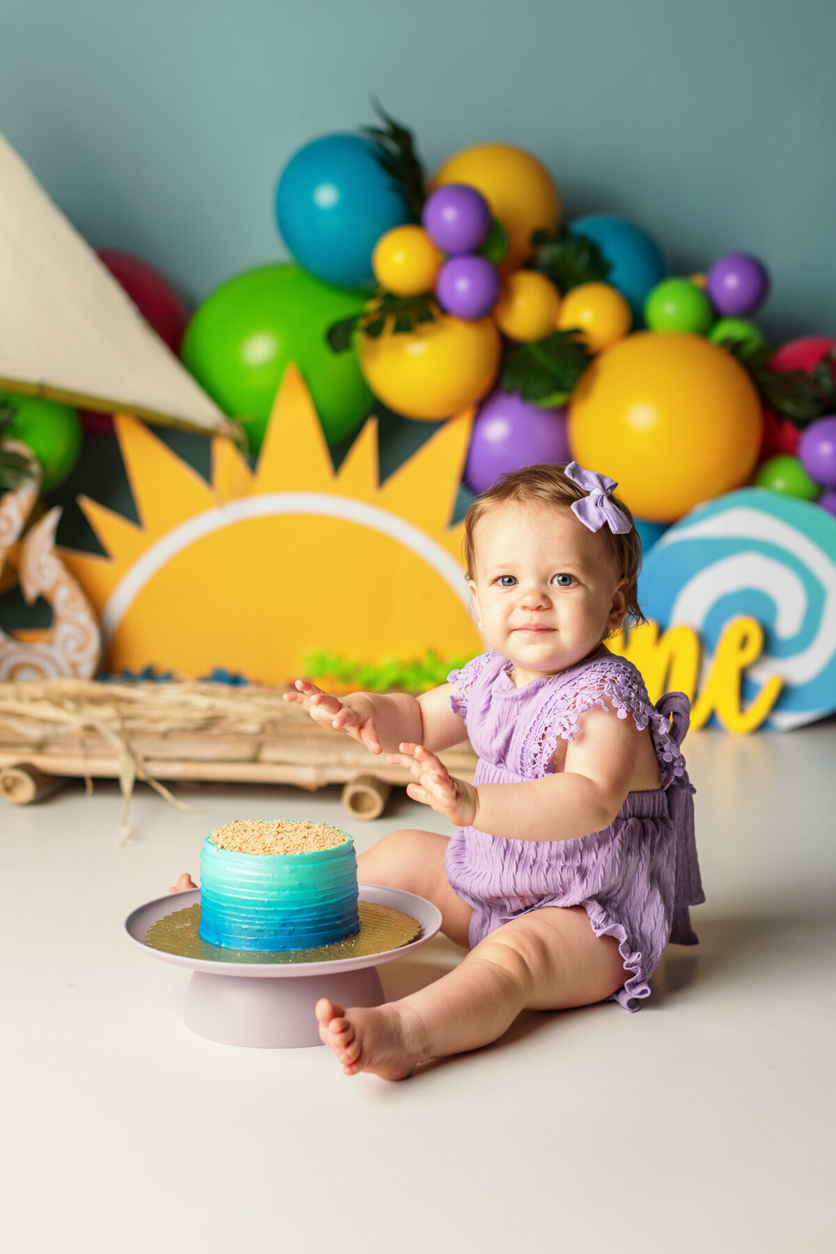 best cake smash photographer near me, NW Arkansas cake smash photography, baby photographer near me, NW Arkansas milestone sessions