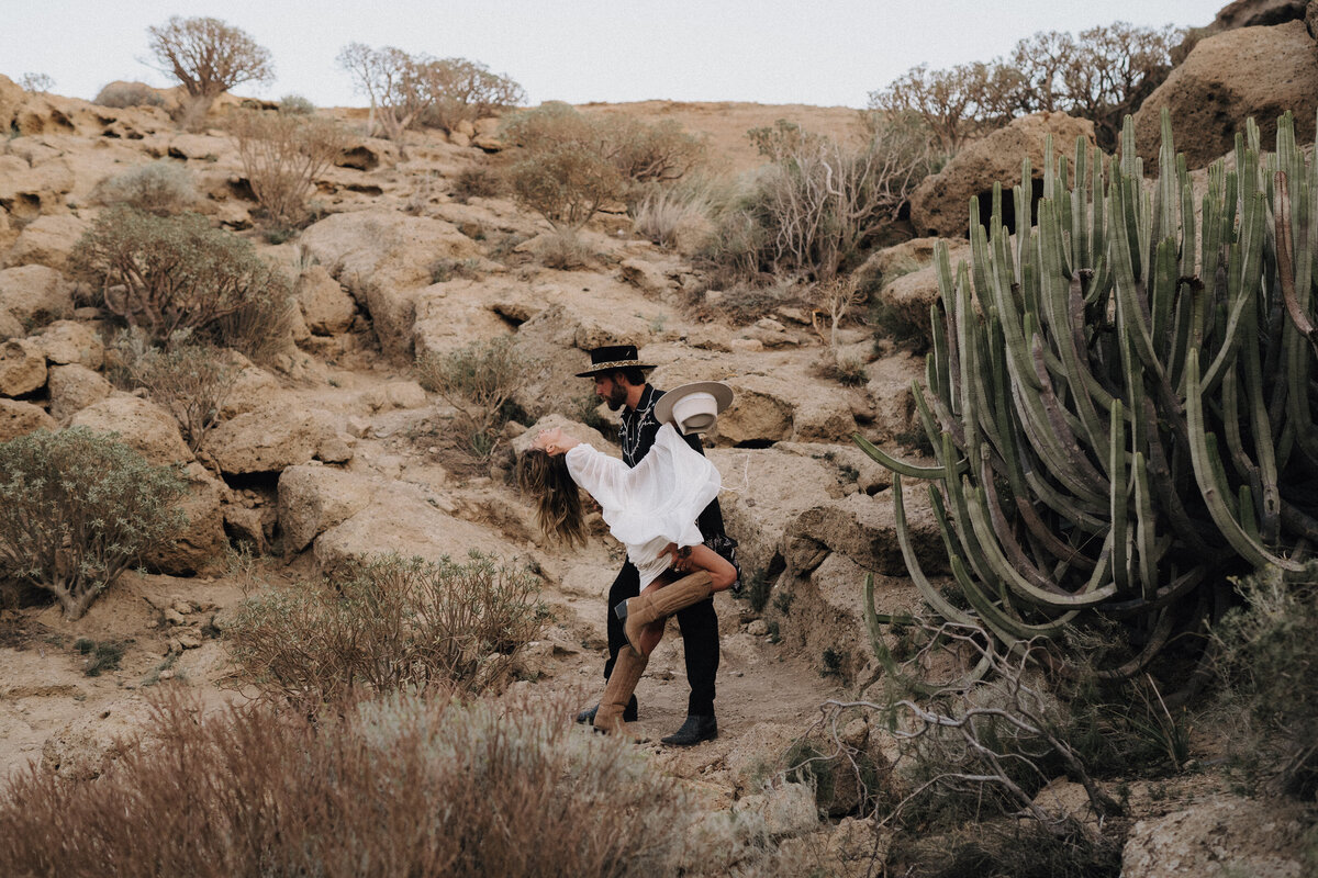 05449-Lisa Roeder Photography - Tenerife Elopement