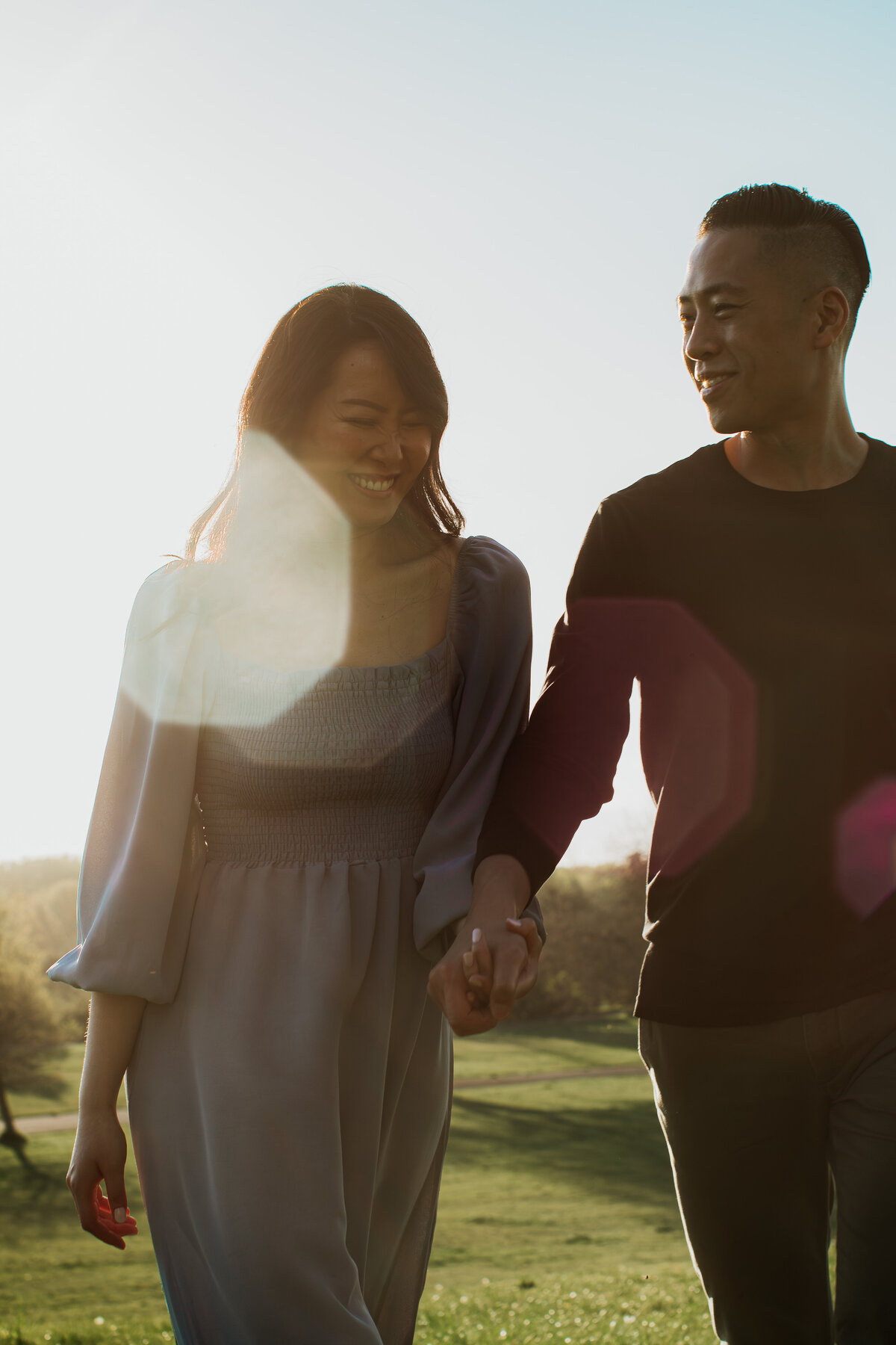 Couples-session-discovery-park-documentary-style-jennifer-moreno-photography-seattle-washington