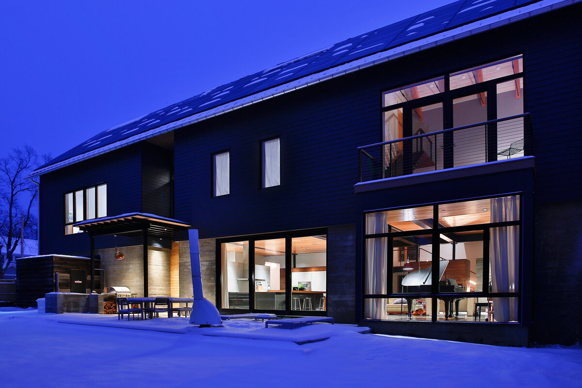 outside view of house with snow on the ground