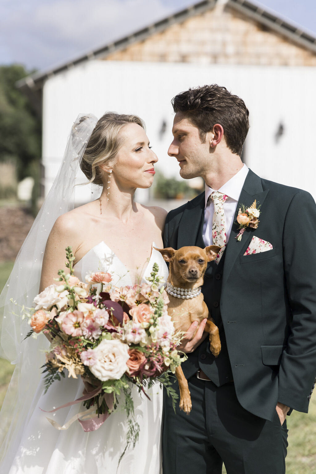 168 - Sissy&Jordan-HundredsofMoments-Reception9569-230325-01