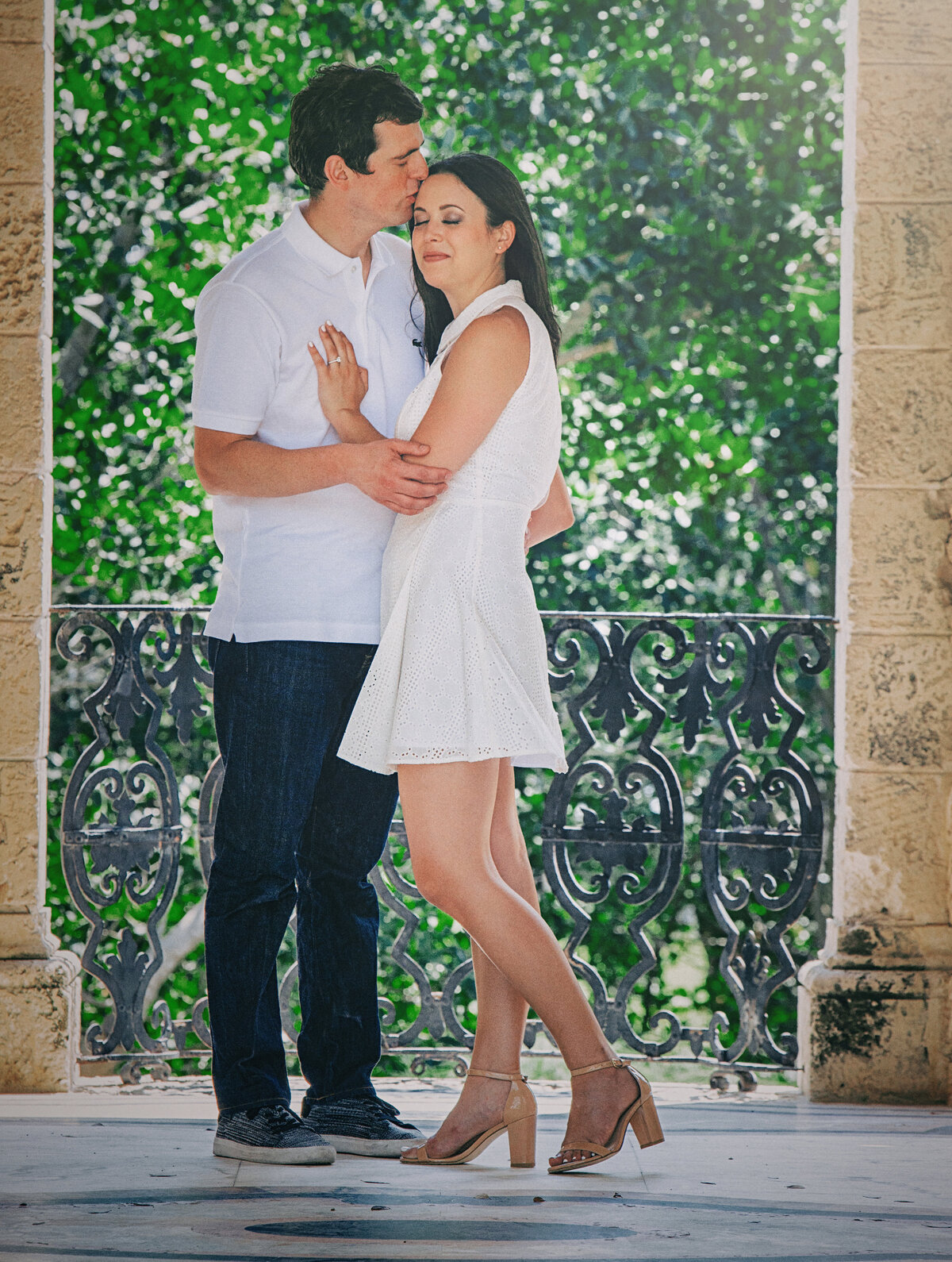 048-Engagement