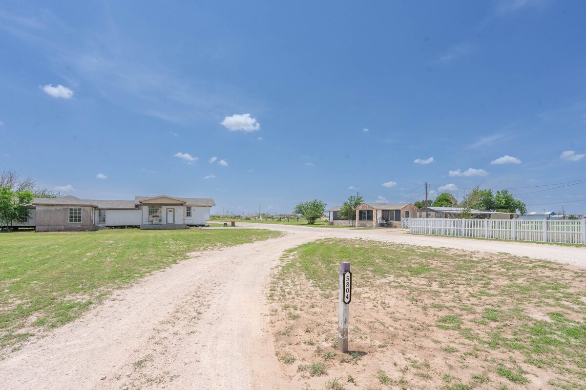 ECRD65_CapitalRealty_PJ (1)