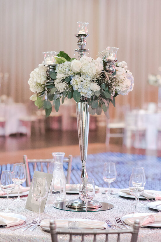 floral-arrangement-table