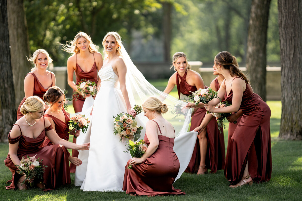 18-Editors-Favorites-Armor-house-lake-forest-wedding-135 mm