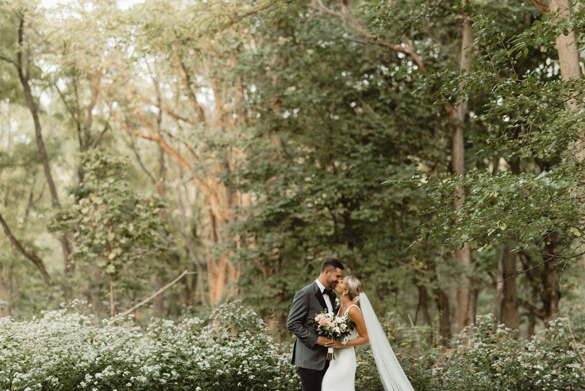 AllieJenningsPhoto-StefJoelWedding-SNEAKPEEKS-90