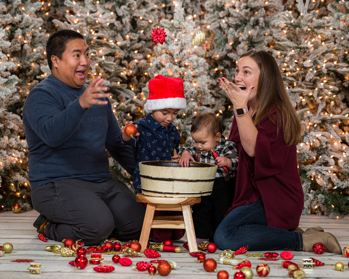 FoxBrazen_HolidayExperience2022Rodrigo_0220a