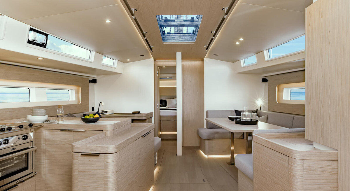 beneteau-oceanis-yacht-54-interior-5