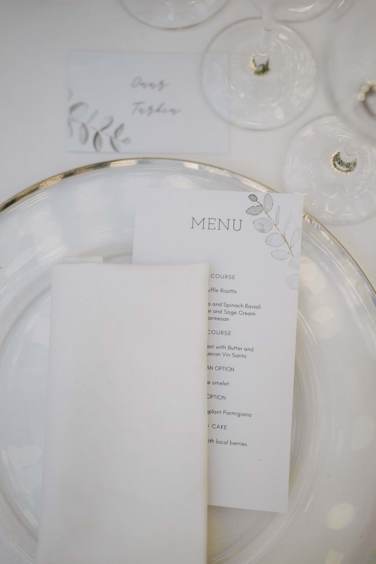 dinner table detail at villa mangiacane