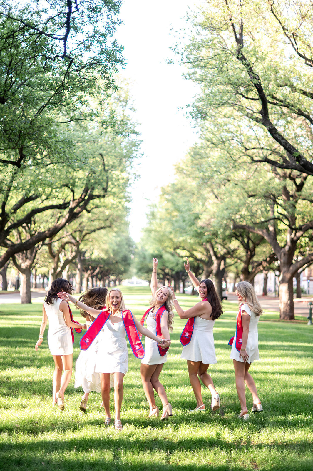 kam-smu-graduation-group-041025-32