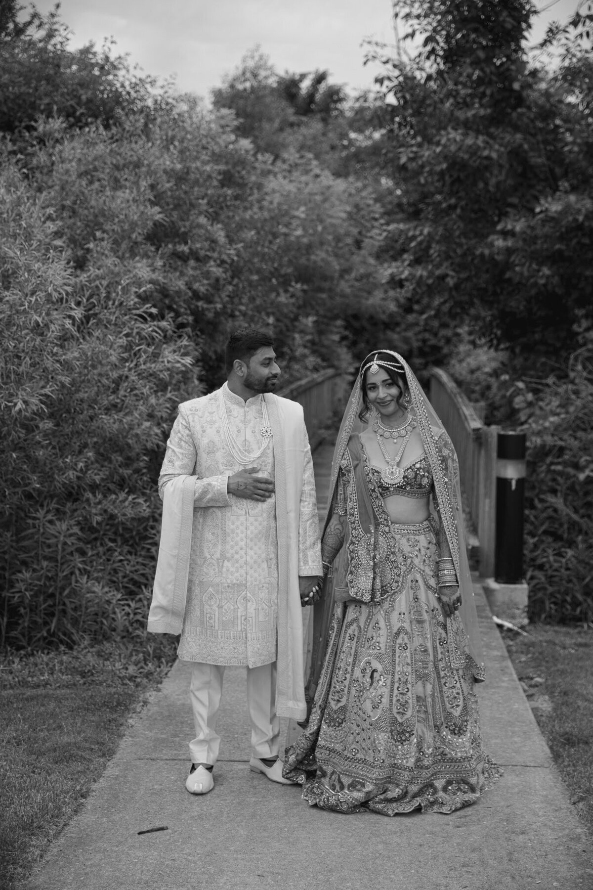 Nichole-Babiez-Photography-wedding-photographer-indian-wedding-photographer-mendhi-sangeet-baraat-luxury-chicago-illinois-marriott-schaumburg-58