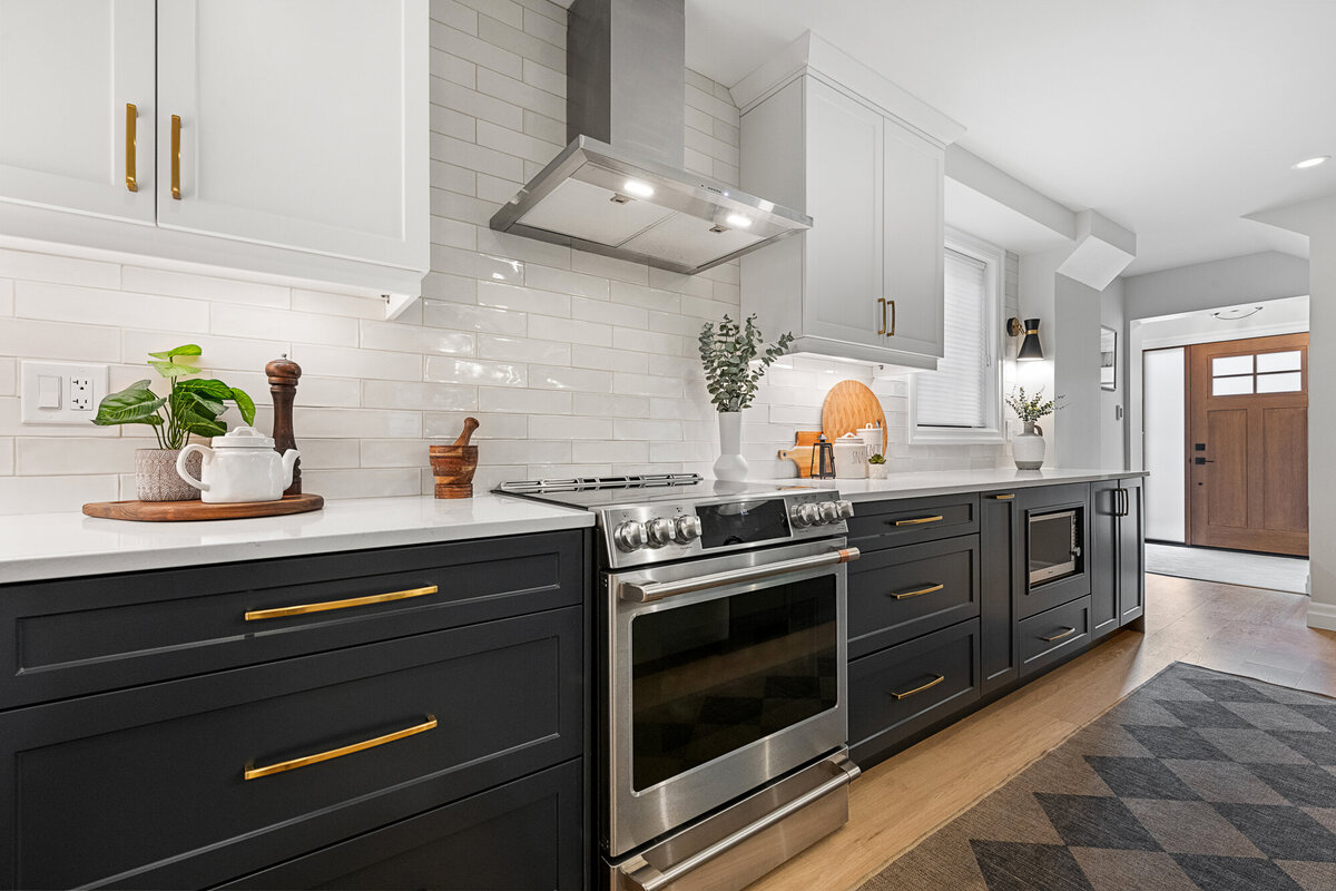 Final image of our ivory marble kitchen and interior design project.