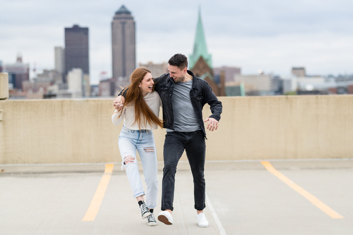 Engagement-Photographers-Des Moines-Iowa-Rooftop
