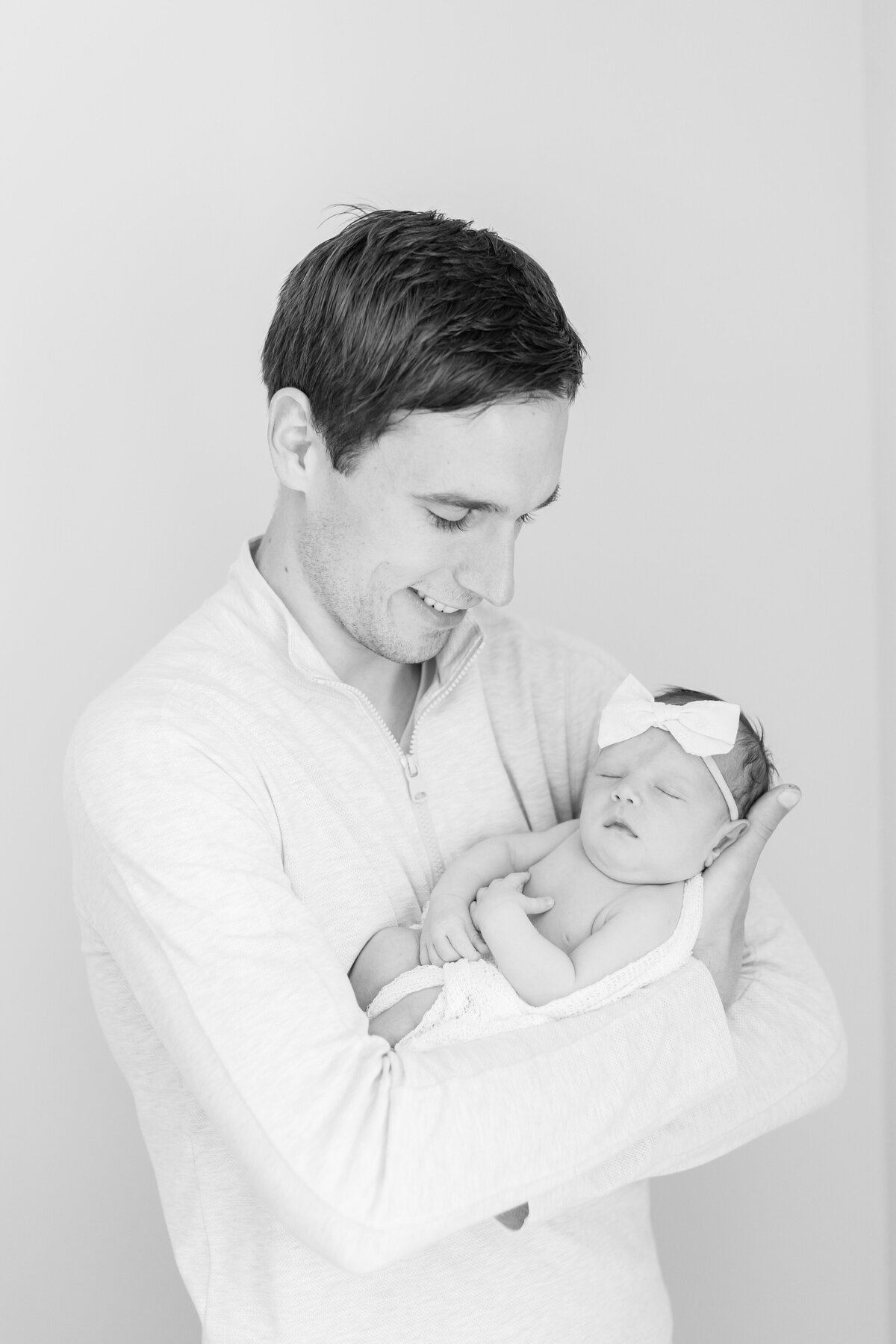 TIMELESS CLASSIC NEWBORN PHOTOGRAPHER STUDIO 