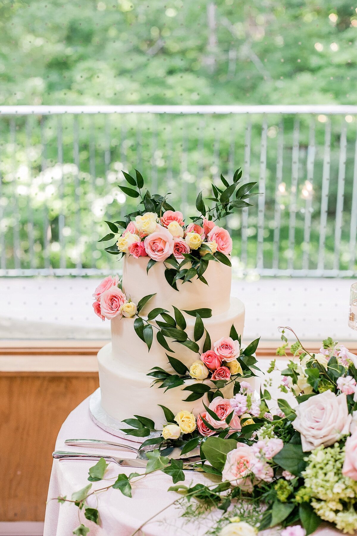 Toronto-Forest-Garden-Wedding-LauraClarkePhotos_0043