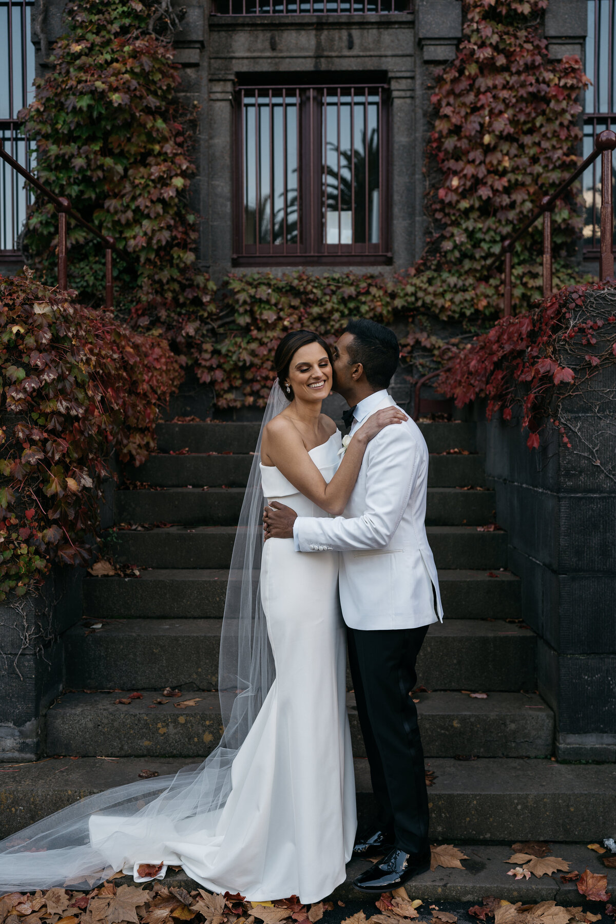 Courtney Laura Photography_ The Carousel Albert Park_ Melbourne City Wedding Photographer_ Viji and Lana-587