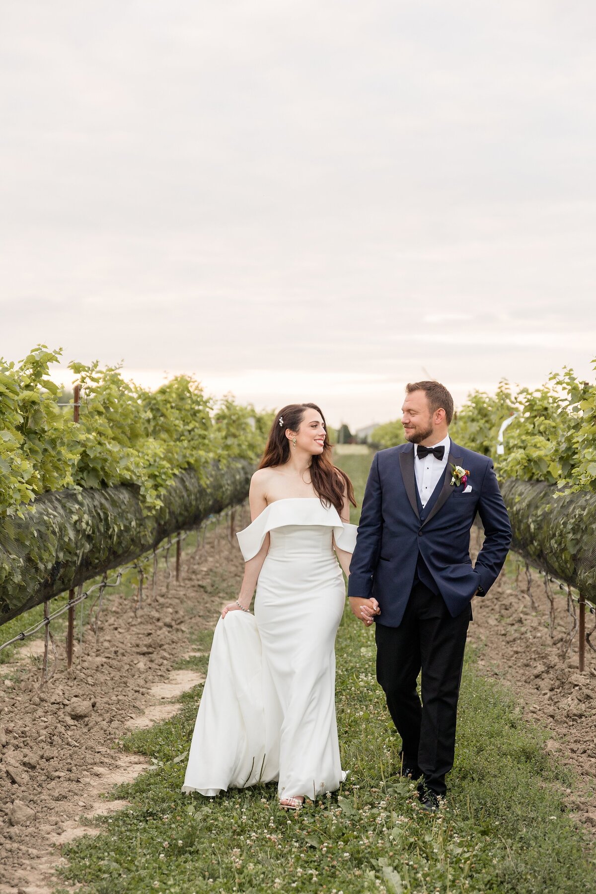 Aviva and Tyler Wedding Sneak Peeks - Dylan and Sandra Photography -65